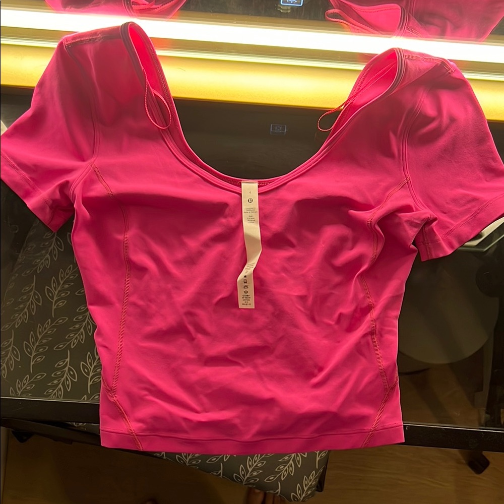 lululemon athletica Pink Short Sleeve Crop Fitted
